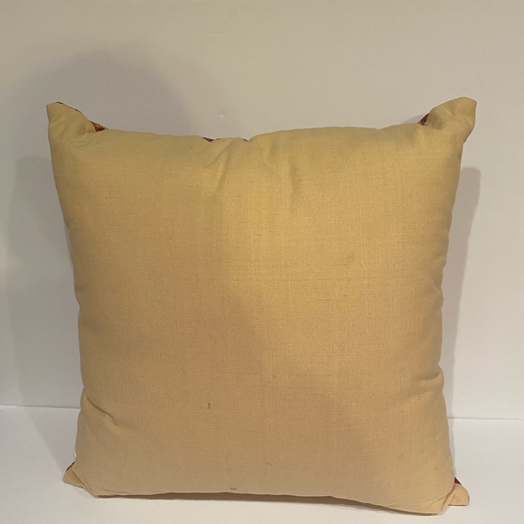 Farmhouse style pillow - Picture 2 of 5